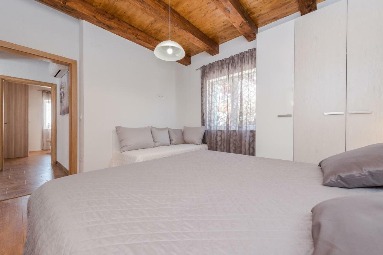 Villa Delozija Sukošan Exterior foto