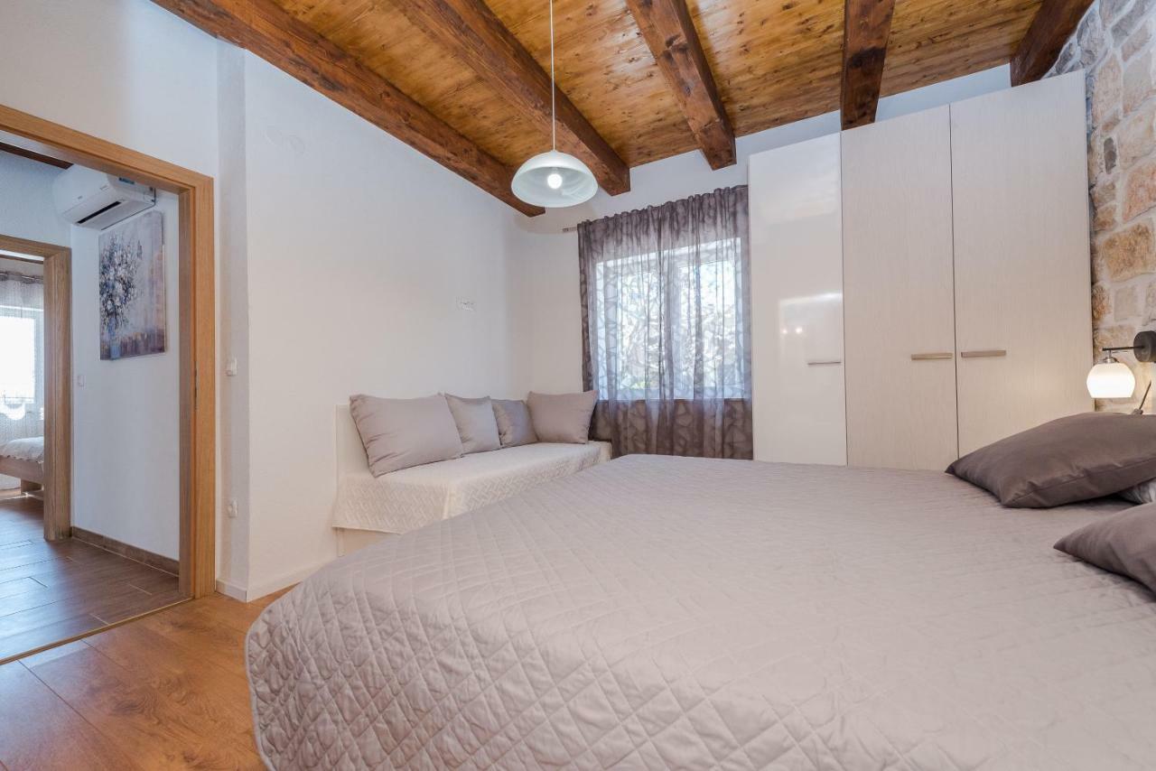 Villa Delozija Sukošan Exterior foto